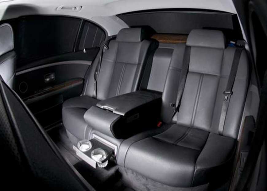 Photo of limousine