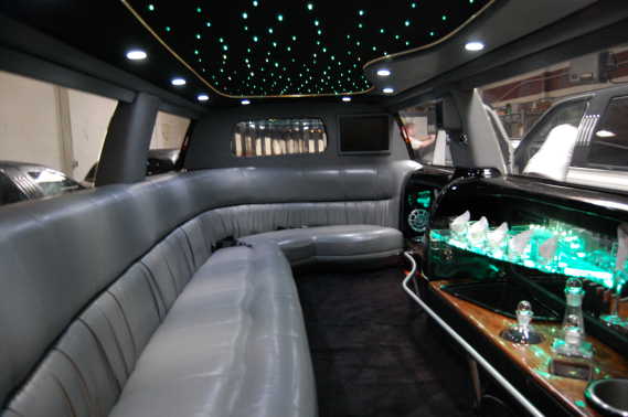 Photo of limousine